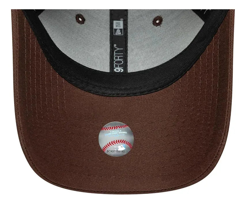 Gorra New Era 940cs Mlb New Yankees Outline Brown - U Brown